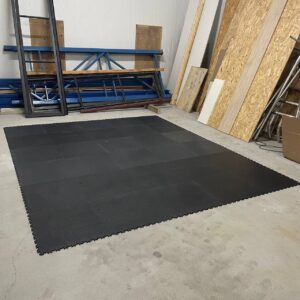 Podłoga modułowa do garażu 17m2 – szybki i prosty montaż z płytkami puzzle Standard<span style="color: #ff350a;"><strong> -40%</strong></span>