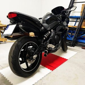 Mata serwisowa SpeedFloor Moto L - mata pod motocykle, skutery i rowery <span style="color: #ff350a;"><strong> w kolorze szarym -40%</strong></span>